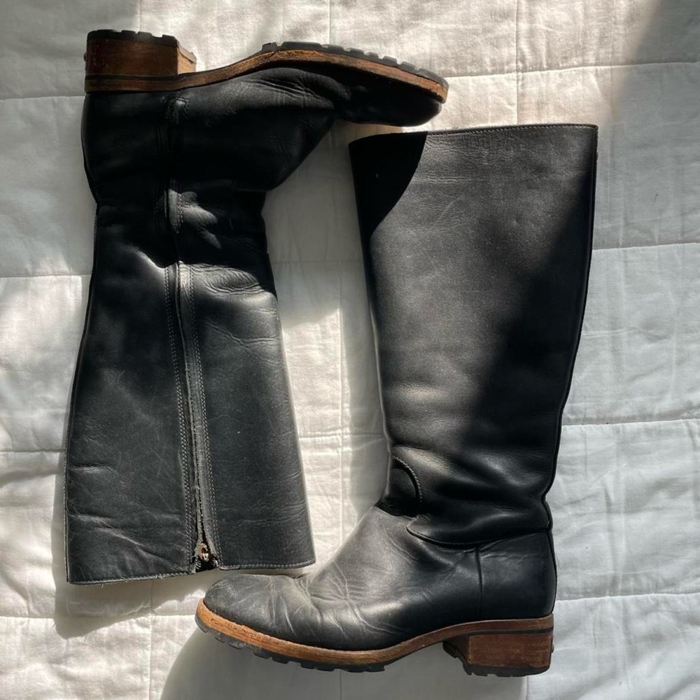 UGG Australia Leather Heeled Tall Black Boots - 8